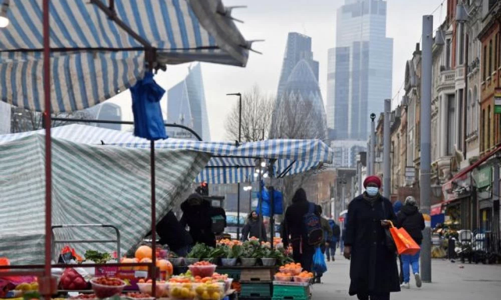 Βρετανία: Πάνω από 54.000 τα κρούσματα